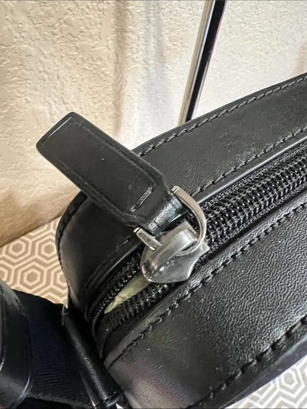 Michael Kors Men's Everett Flight Black Crossbody Bag